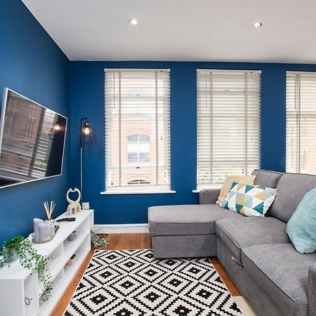 Stunning City Centre 3 Bed, 3 Bath - Sleeps 8! Daire Leeds  Dış mekan fotoğraf