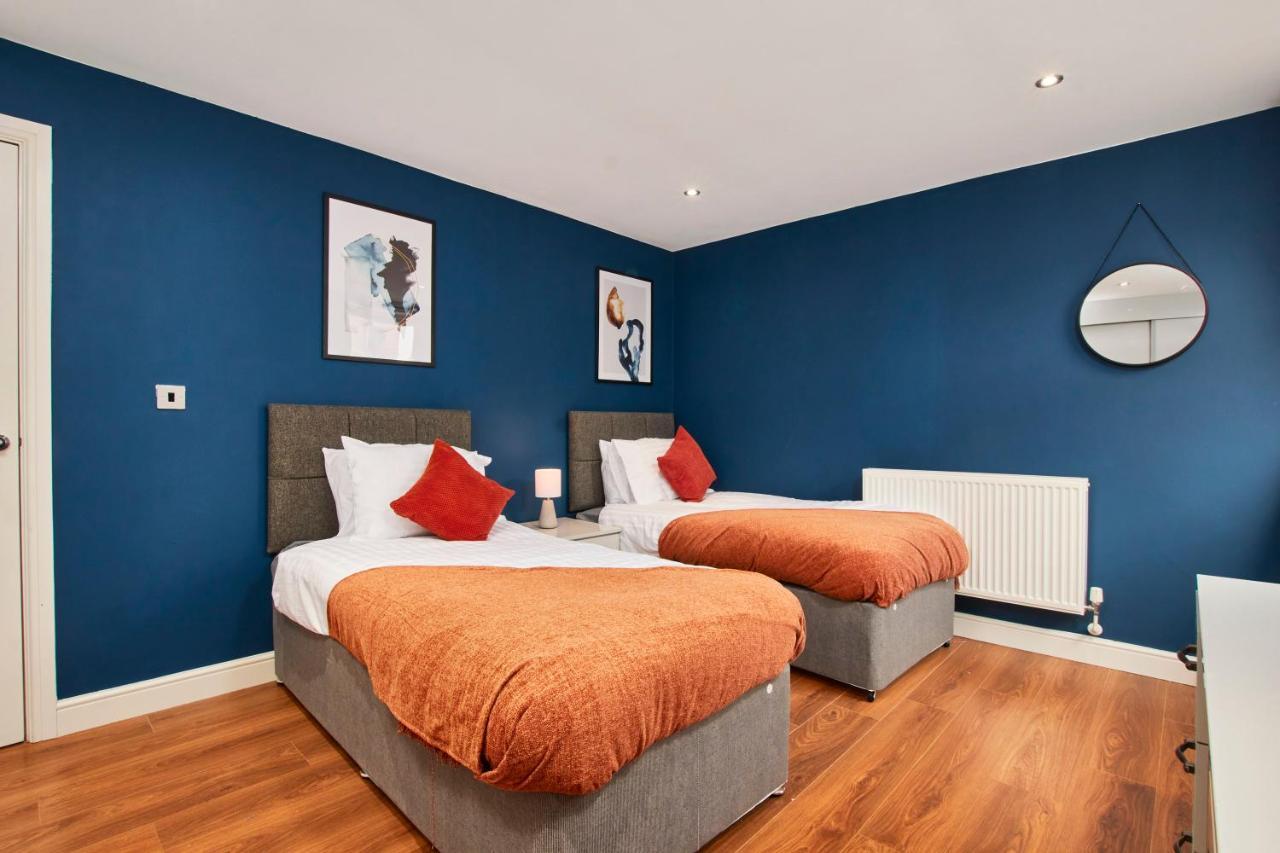Stunning City Centre 3 Bed, 3 Bath - Sleeps 8! Daire Leeds  Dış mekan fotoğraf