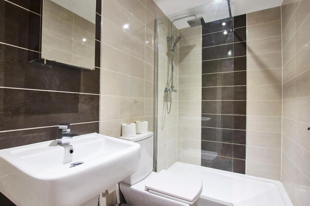 Stunning City Centre 3 Bed, 3 Bath - Sleeps 8! Daire Leeds  Dış mekan fotoğraf