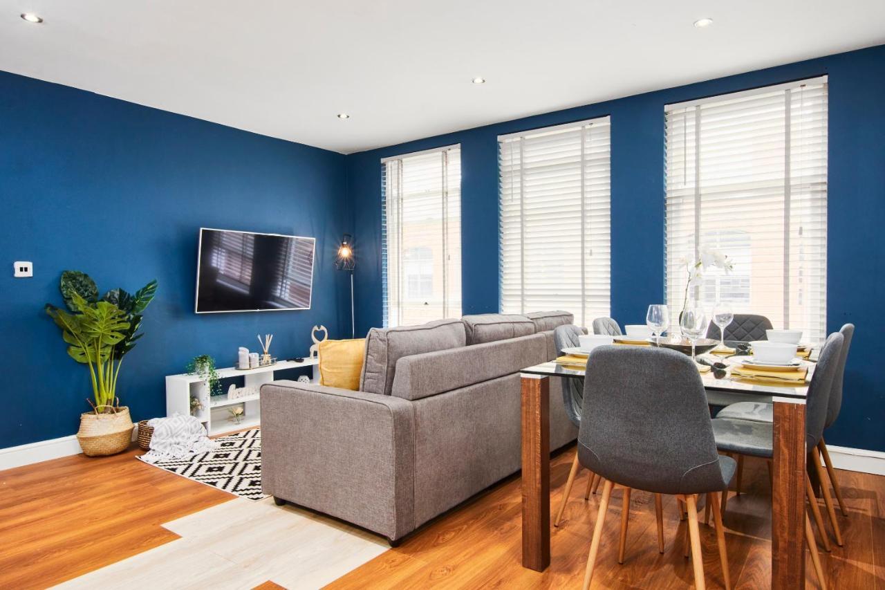 Stunning City Centre 3 Bed, 3 Bath - Sleeps 8! Daire Leeds  Dış mekan fotoğraf