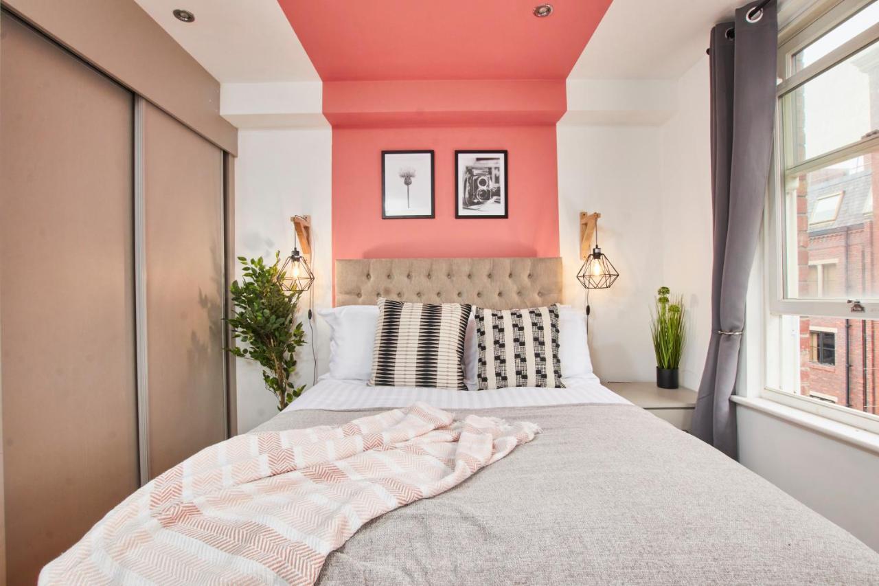 Stunning City Centre 3 Bed, 3 Bath - Sleeps 8! Daire Leeds  Dış mekan fotoğraf